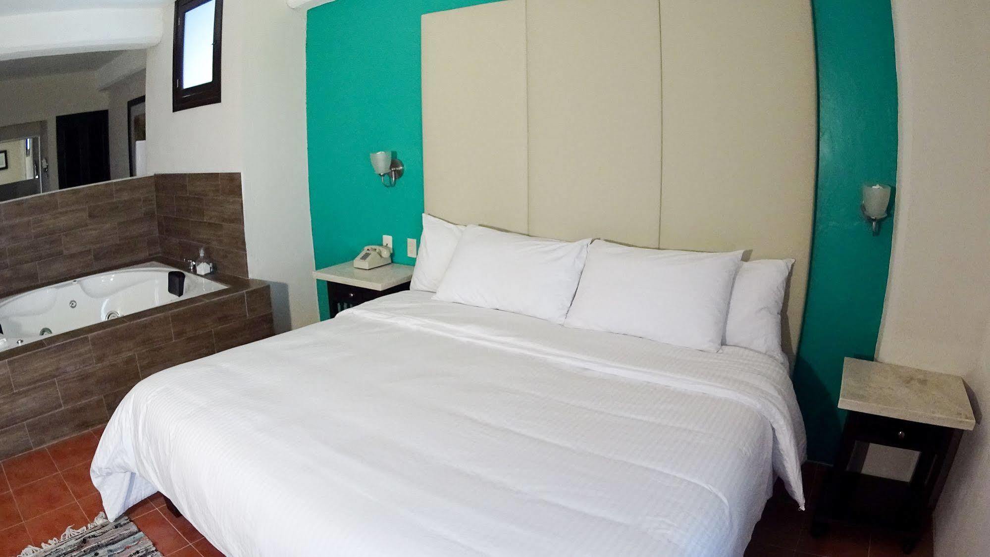 Hotel Santa Fe Tlatlauquitepec Exterior photo